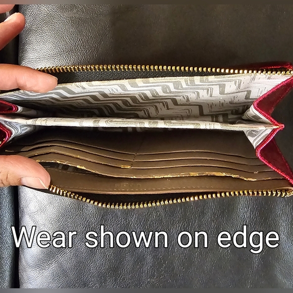 Lodis Metallic Hot Pink Leather Clutch Wallet Minor Callouts See Pics - Picture 6 of 16